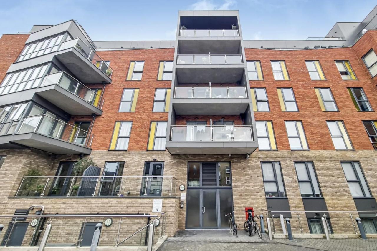 Luxury 2 Bed 2 Bath With Balcony New Build Apartment *South Central London* Exterior foto